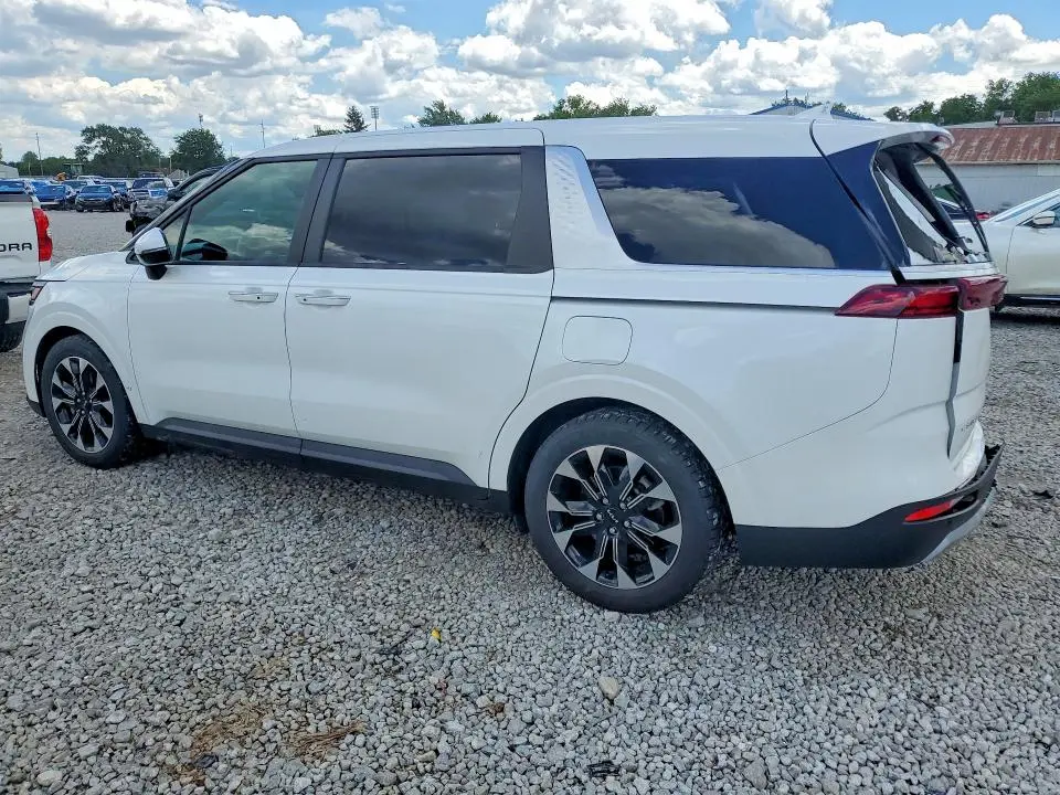2024 KIA CARNIVAL EX  