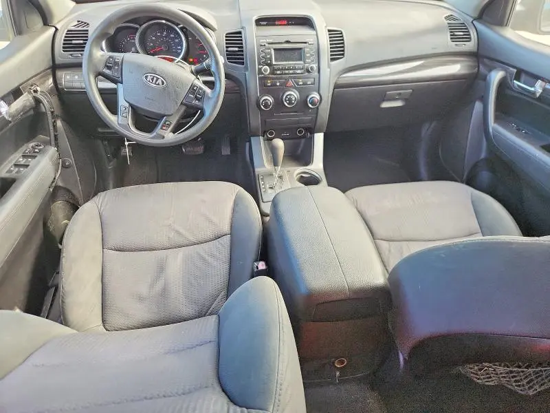 2012 KIA SORENTO LX  