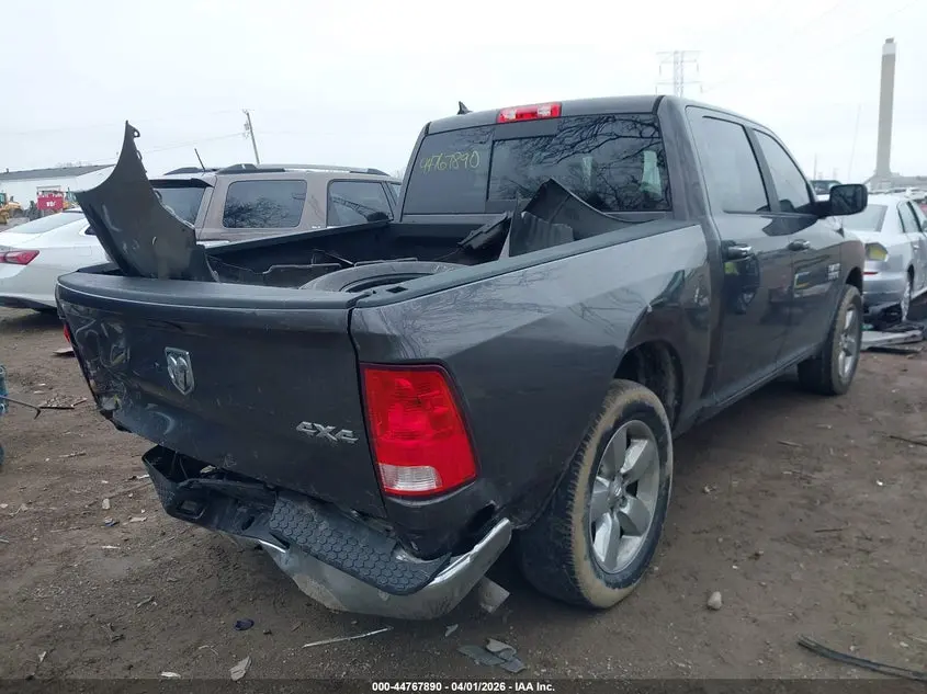 2017 RAM 1500 BIG HORN  4X4 5'7 BOX