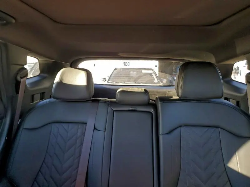 2025 KIA SPORTAGE X LINE  