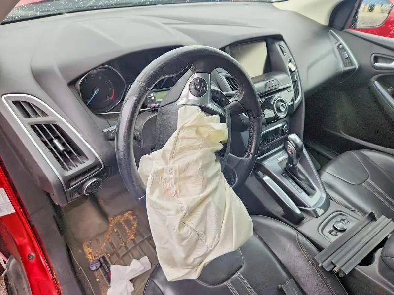2012 FORD FOCUS TITANIUM  