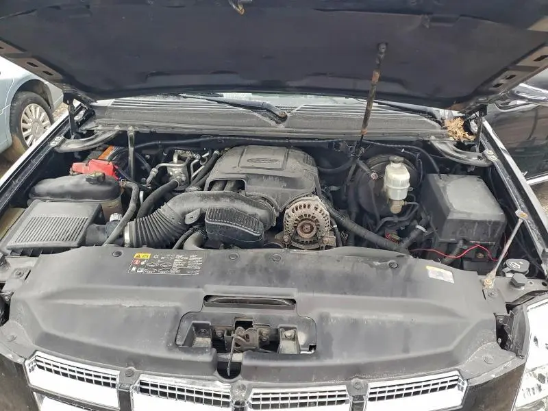 2012 CADILLAC ESCALADE ESV LUXURY  