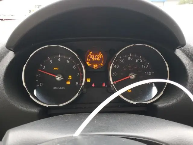2010 NISSAN ROGUE S  