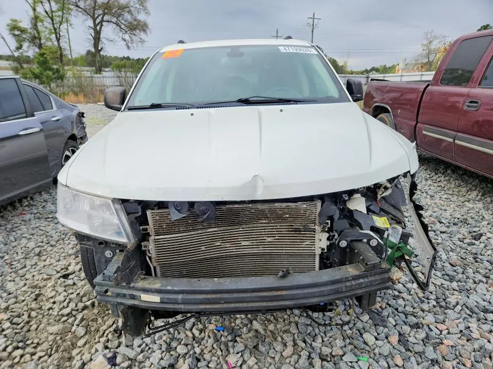 2019 DODGE JOURNEY SE  