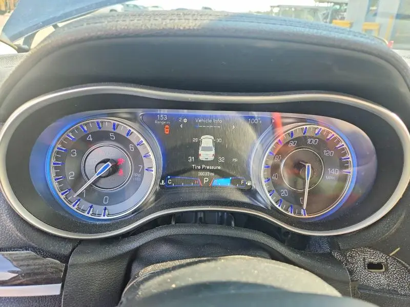 2016 CHRYSLER 300 LIMITED  