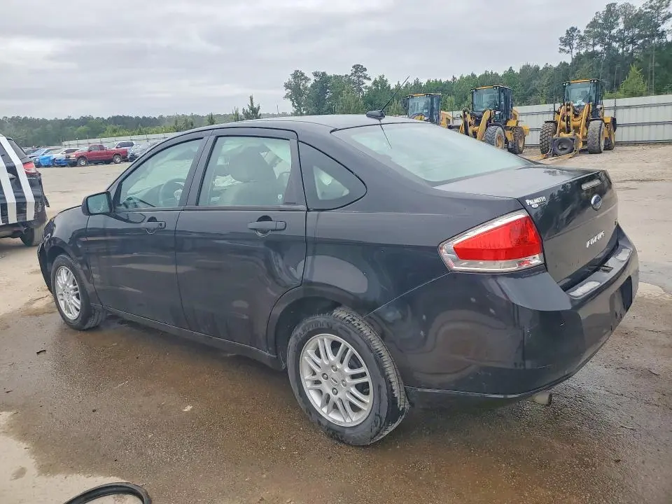 2011 FORD FOCUS SE  