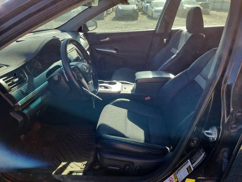 2013 TOYOTA CAMRY SE  