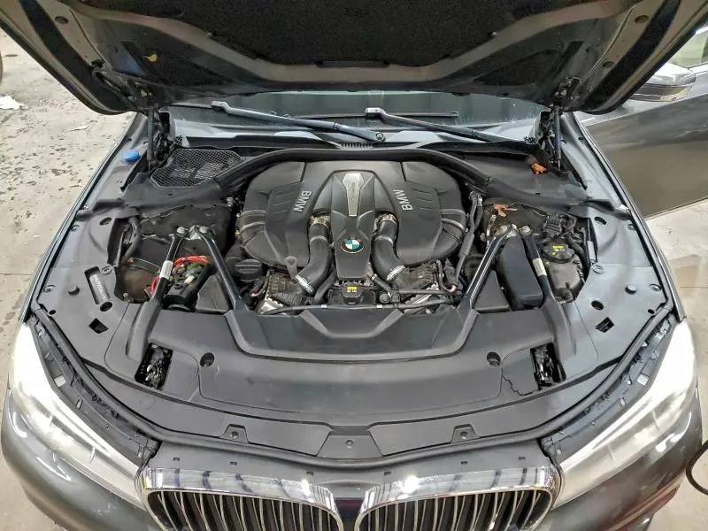 2016 BMW 750 XI  