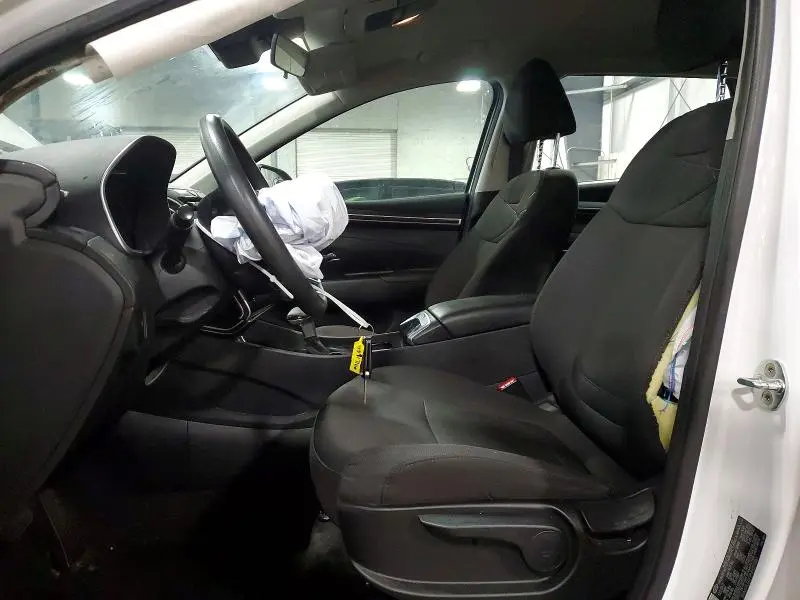 2022 HYUNDAI TUCSON SE  