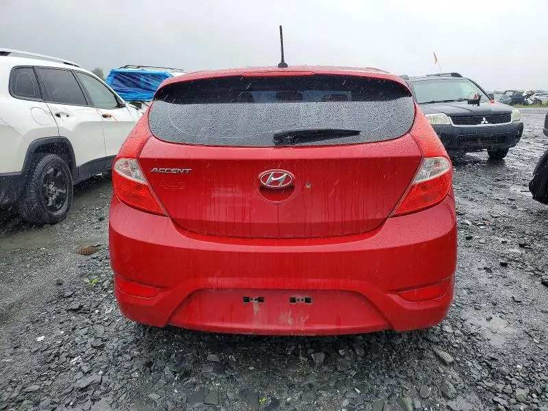 2012 HYUNDAI ACCENT SE  
