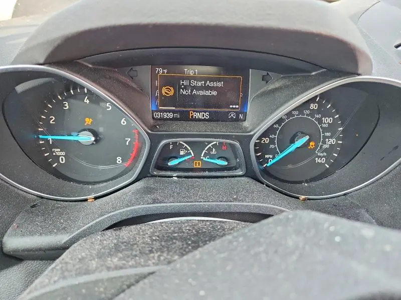 2017 FORD ESCAPE SE  