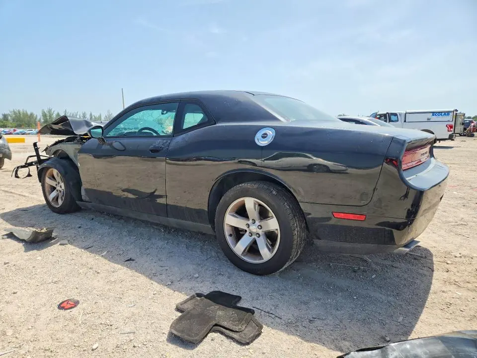 2013 DODGE CHALLENGER SXT  