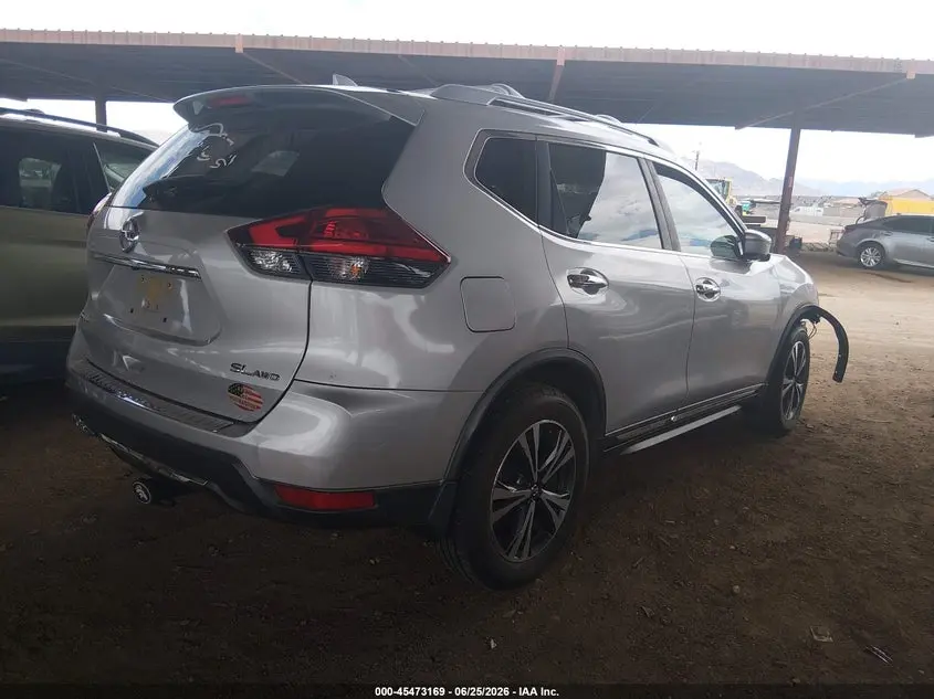 2017 NISSAN ROGUE SL