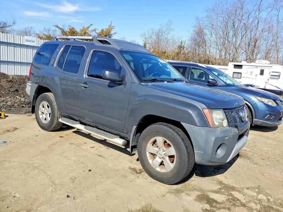 2010 NISSAN XTERRA X  