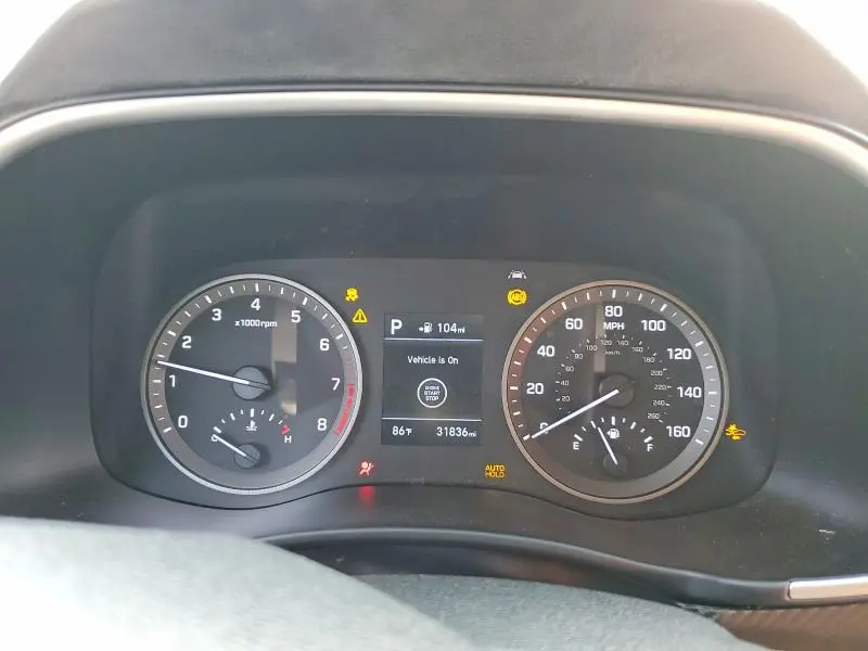 2021 HYUNDAI TUCSON BASE  