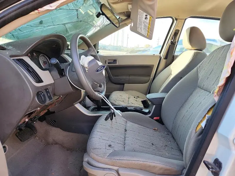 2011 FORD FOCUS SE  