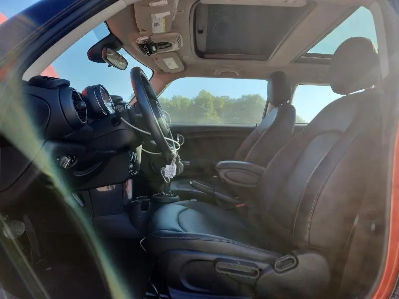 2020 MINI COOPER   
