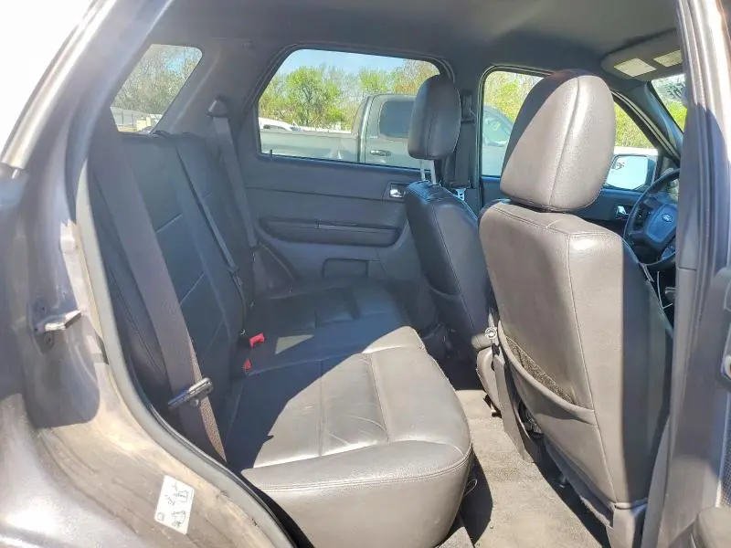 2010 FORD ESCAPE LIMITED  