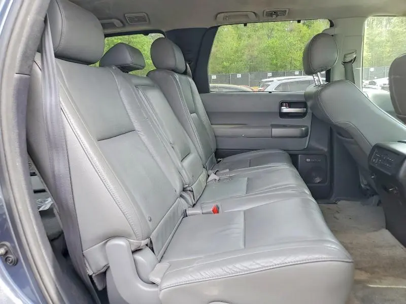 2010 TOYOTA SEQUOIA LIMITED  