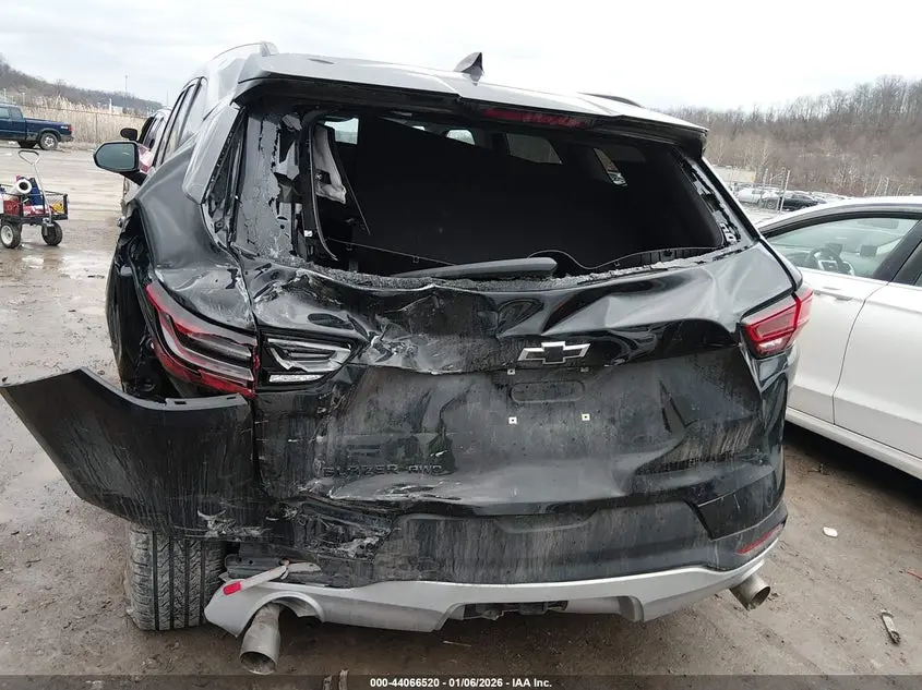 2023 CHEVROLET BLAZER AWD 2LT