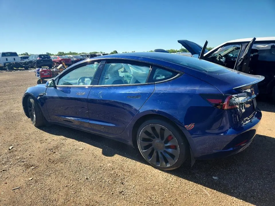 2022 TESLA MODEL 3   