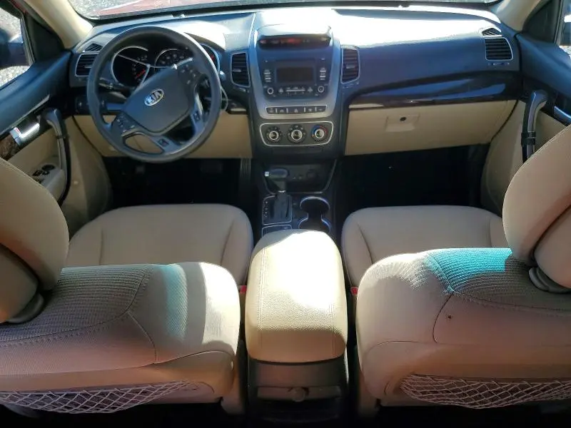 2014 KIA SORENTO LX  