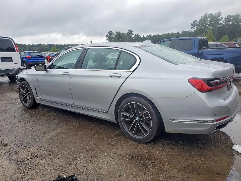 2020 BMW 750 XI  