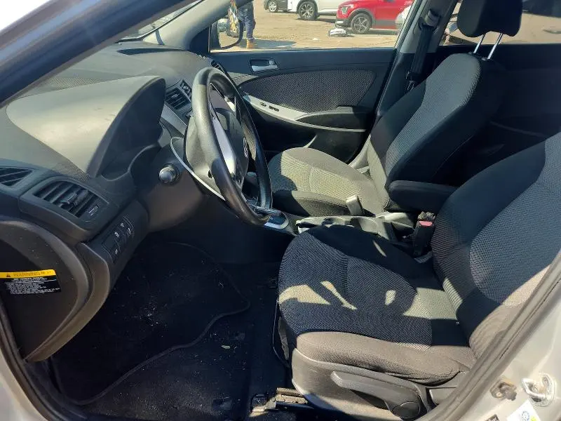 2012 HYUNDAI ACCENT GS  