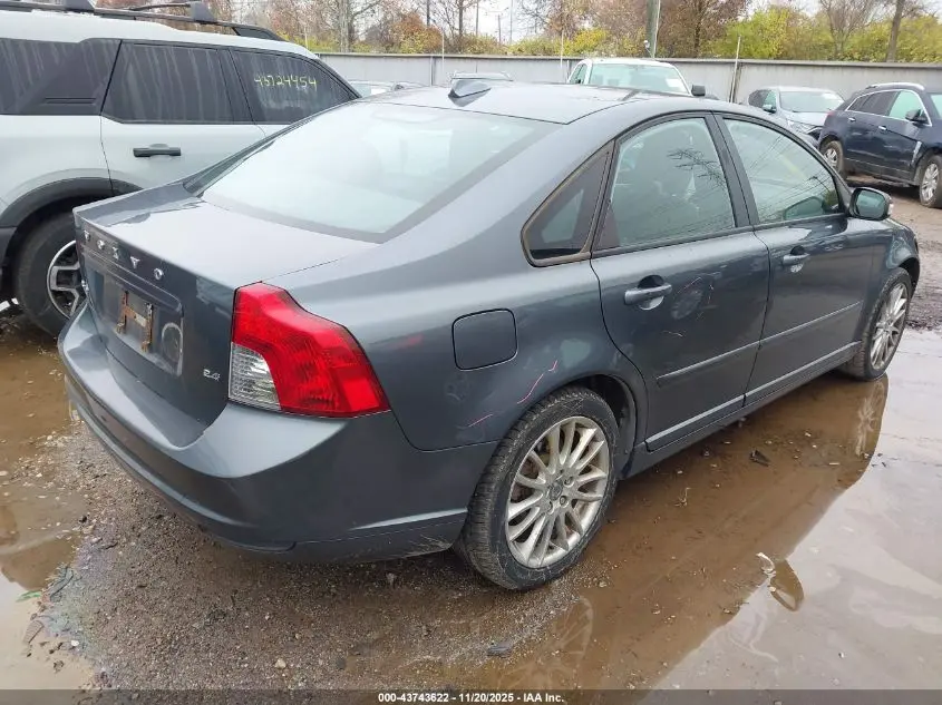 2010 VOLVO S40 2.4I