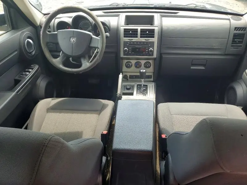 2011 DODGE NITRO SE  