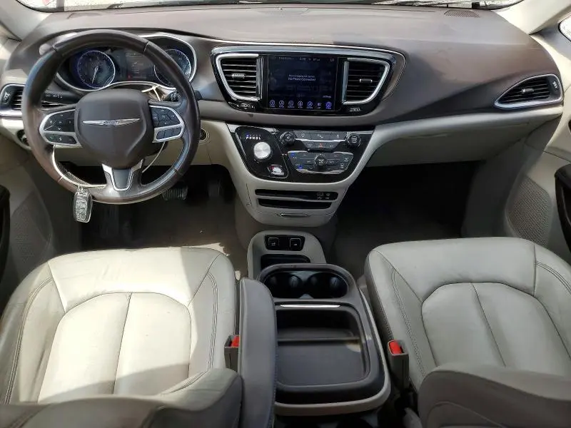 2017 CHRYSLER PACIFICA TOURING L  
