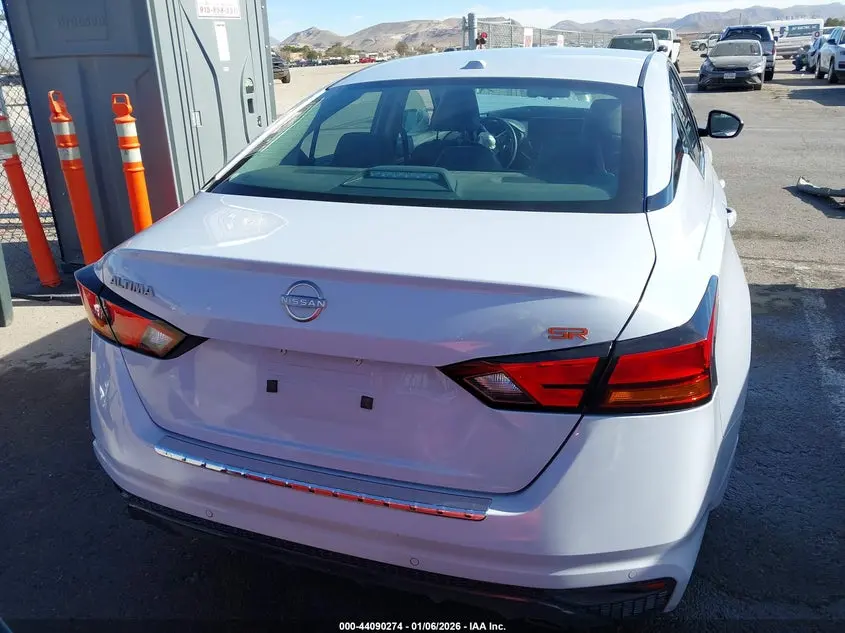 2023 NISSAN ALTIMA SR FWD