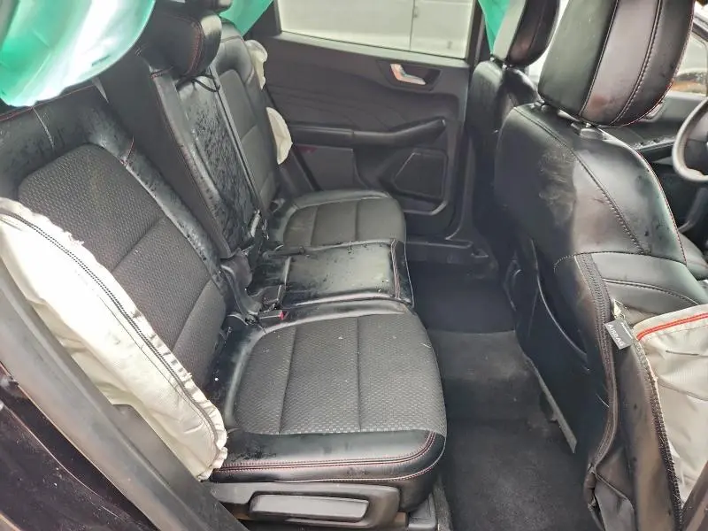 2023 FORD ESCAPE ST LINE  