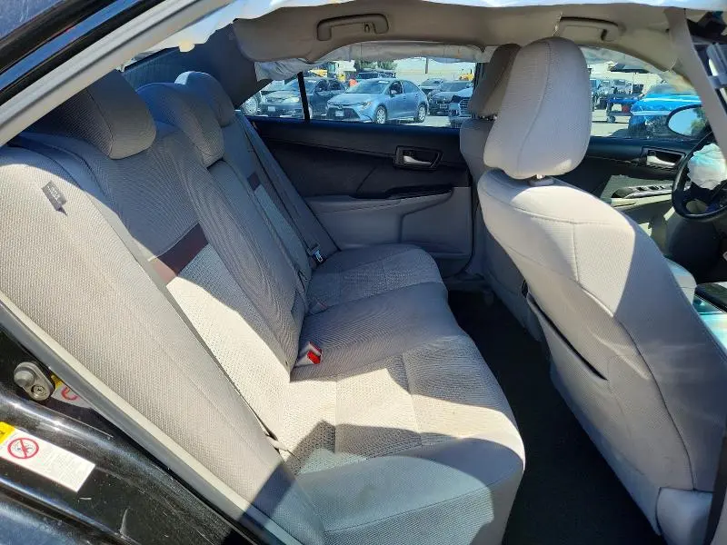 2014 TOYOTA CAMRY LE  