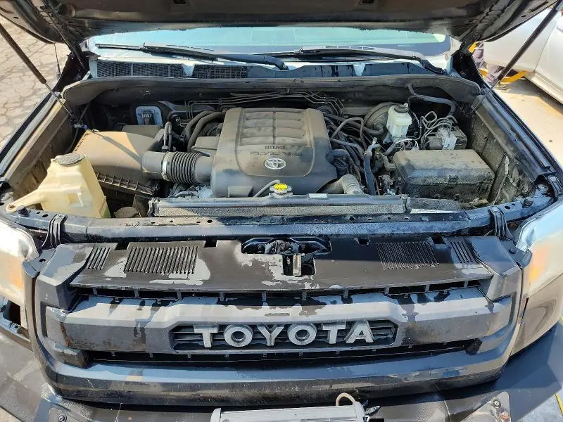 2015 TOYOTA TUNDRA SR5  