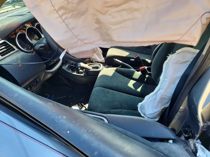 2012 NISSAN VERSA 1.8 S  