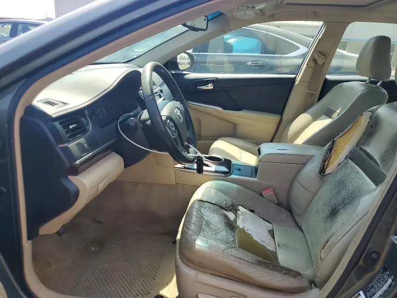 2014 TOYOTA CAMRY XLE  