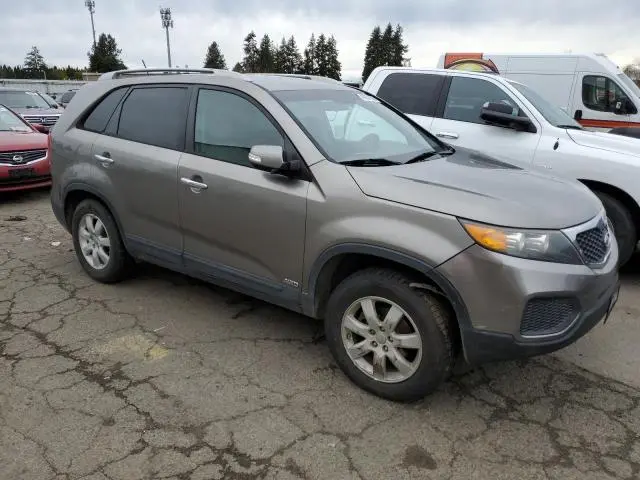 2013 KIA SORENTO LX  