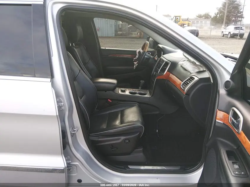 2011 JEEP GRAND CHEROKEE OVERLAND