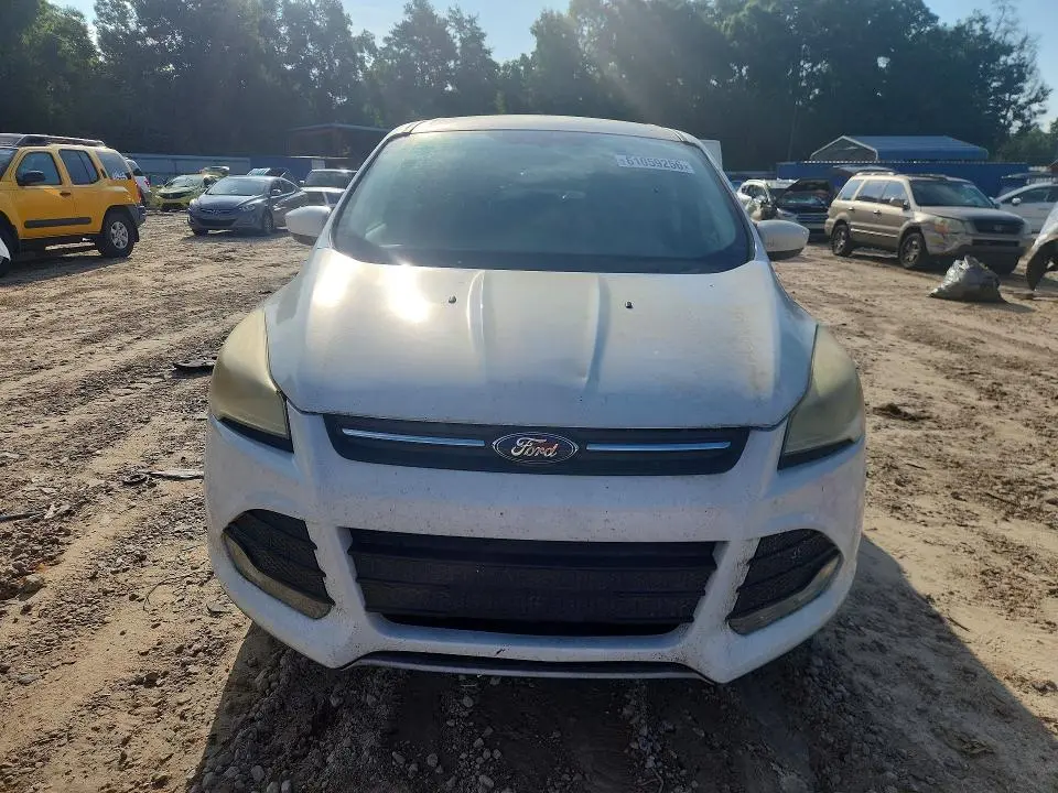 2015 FORD ESCAPE SE  