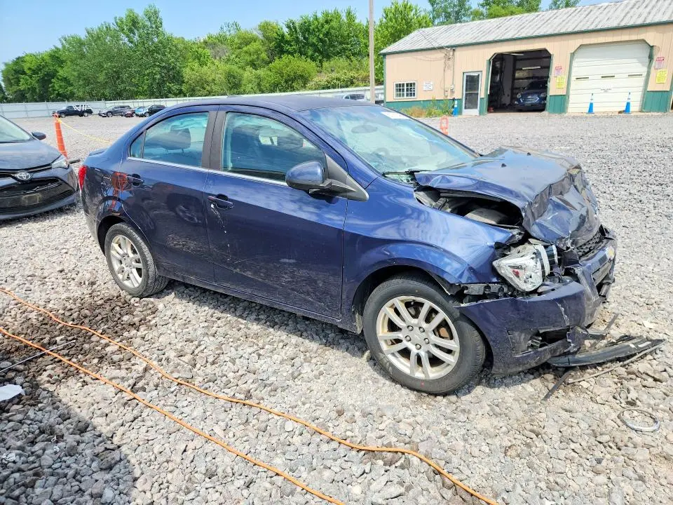 2015 CHEVROLET SONIC LT  