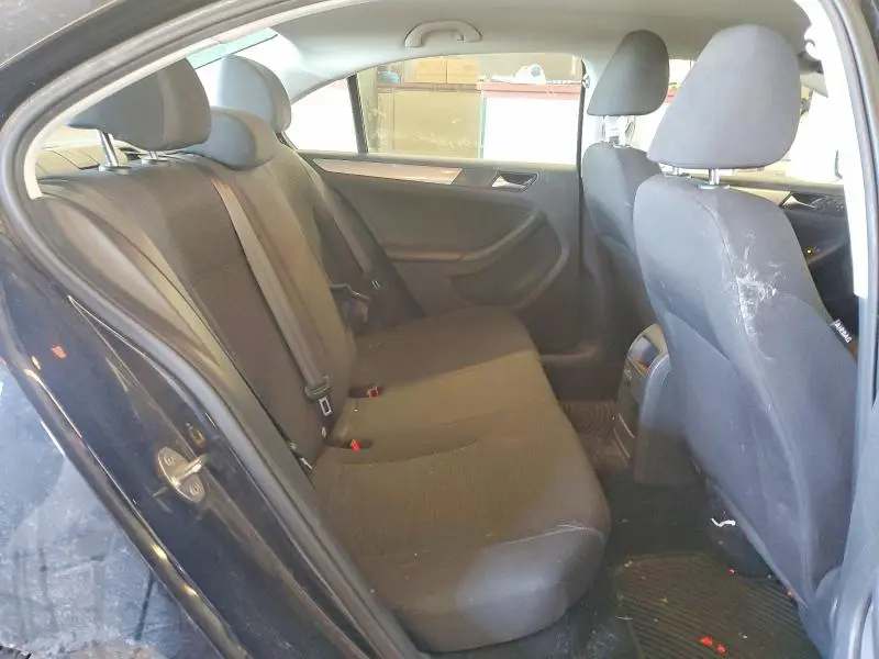 2016 VOLKSWAGEN JETTA SE  