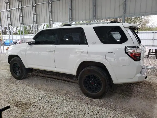 2023 TOYOTA 4RUNNER SE