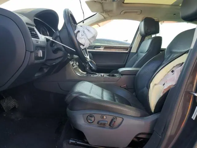 2016 VOLKSWAGEN TOUAREG SPORT  
