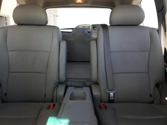 2010 TOYOTA HIGHLANDER   