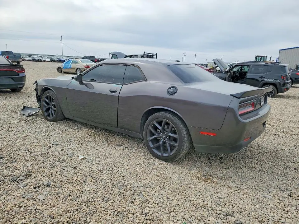 2022 DODGE CHALLENGER SXT  