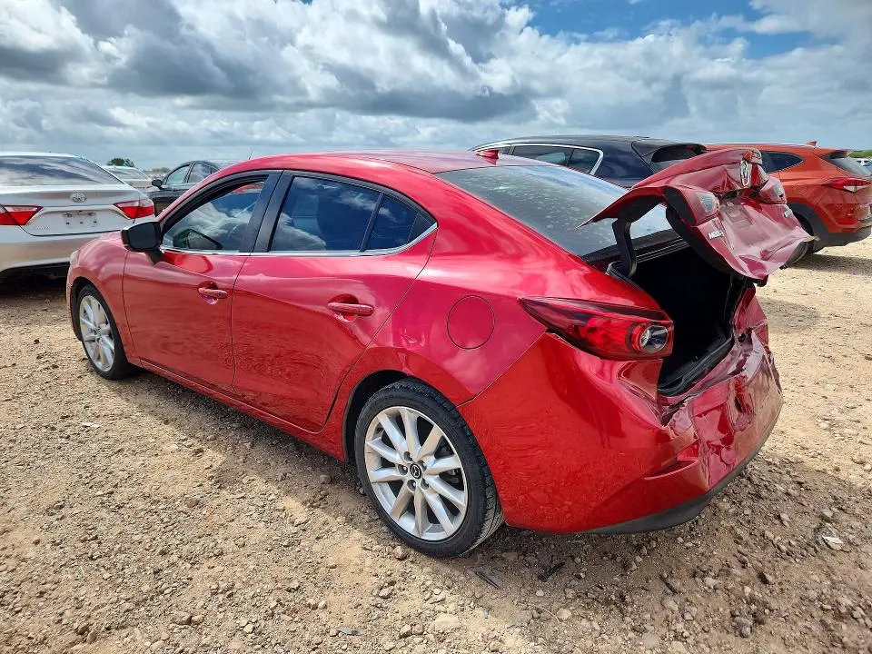 2017 MAZDA 3 TOURING  