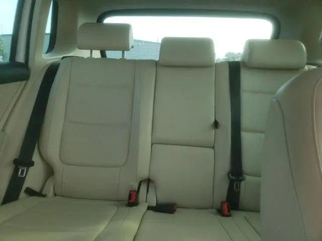 2011 VOLKSWAGEN TIGUAN S  
