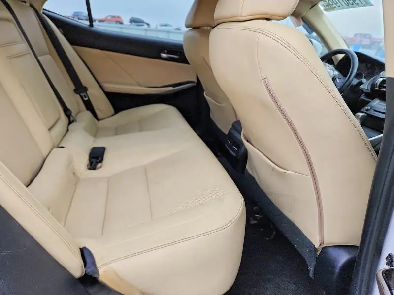 2016 LEXUS IS 300 BASE  