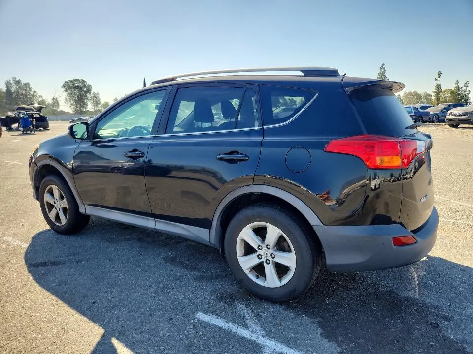2014 TOYOTA RAV4 XLE  